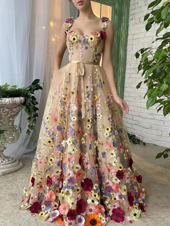 Kaia Summer Maxi Dress with Floral Patterns and Abstract Print